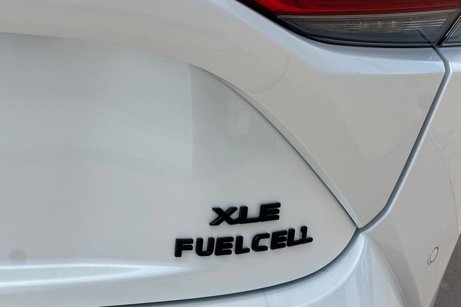 Certified 2023 Toyota Mirai w/ Advanced Technology Package RWD image 32