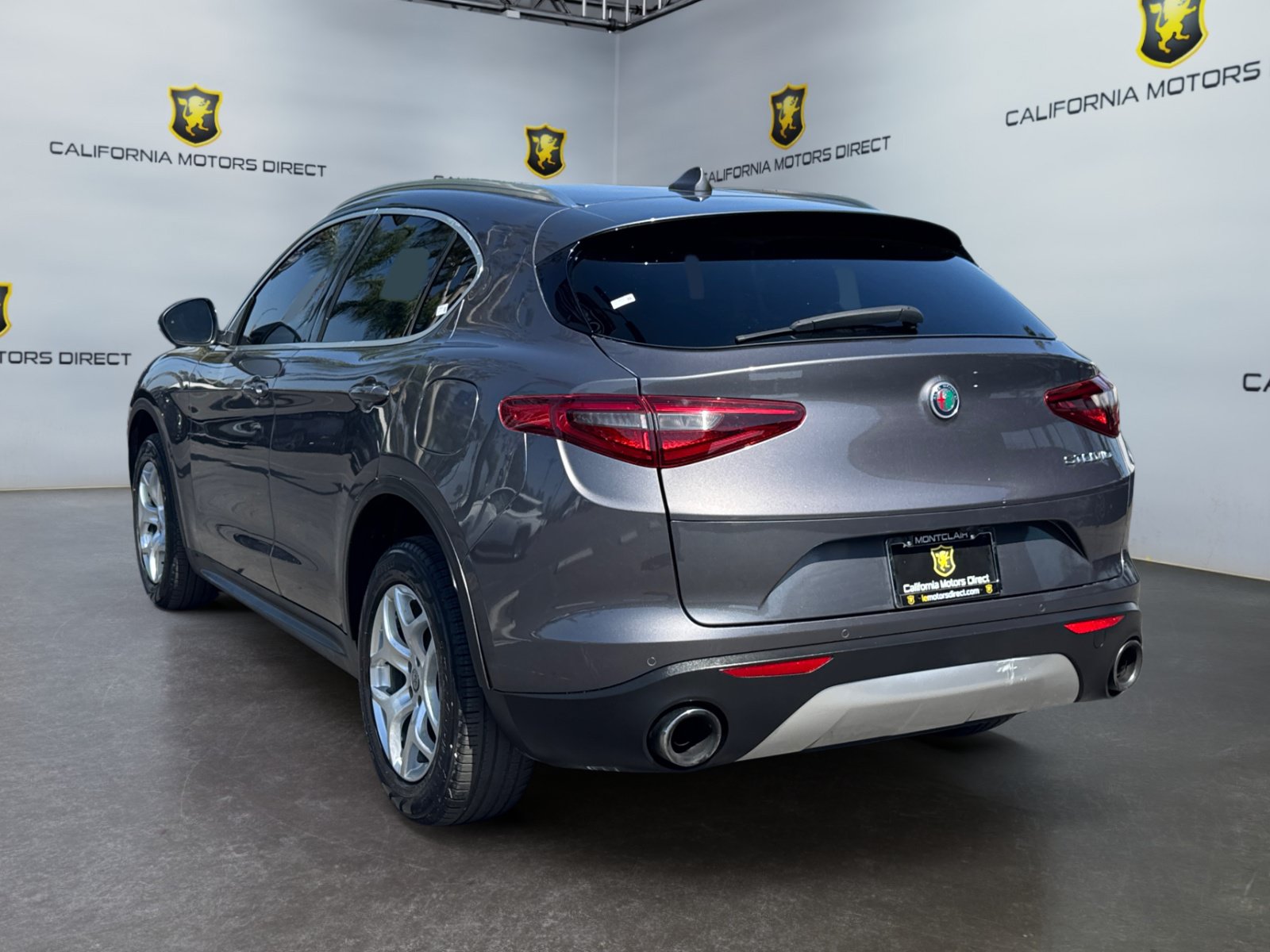 Used 2019 Alfa Romeo Stelvio RWD image 3