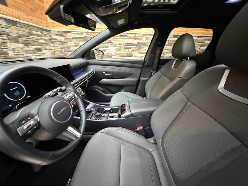 Used 2025 Hyundai Santa Cruz Limited image 11