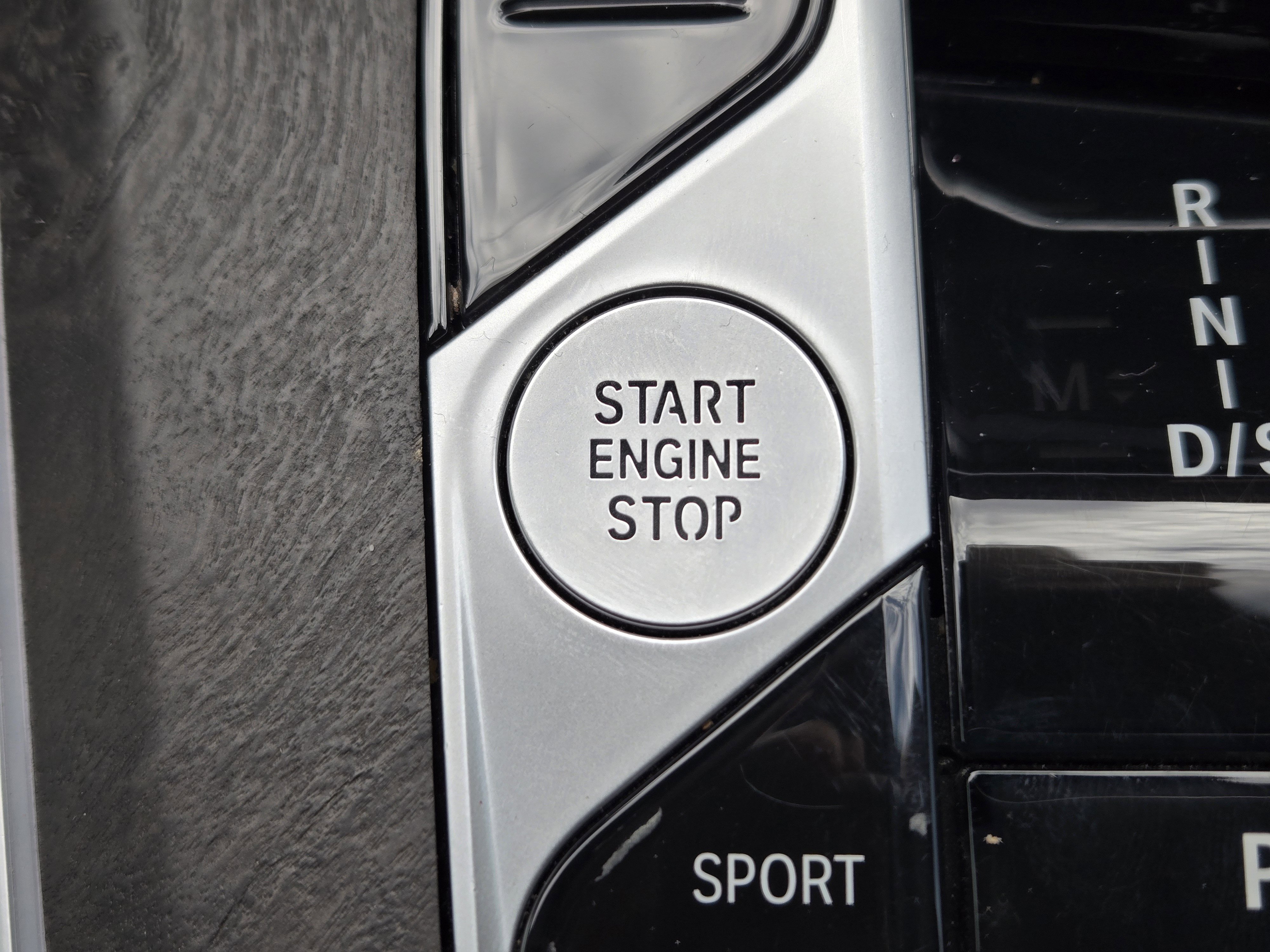 Used 2024 BMW X5 xDrive40i w/ M Sport Package image 31