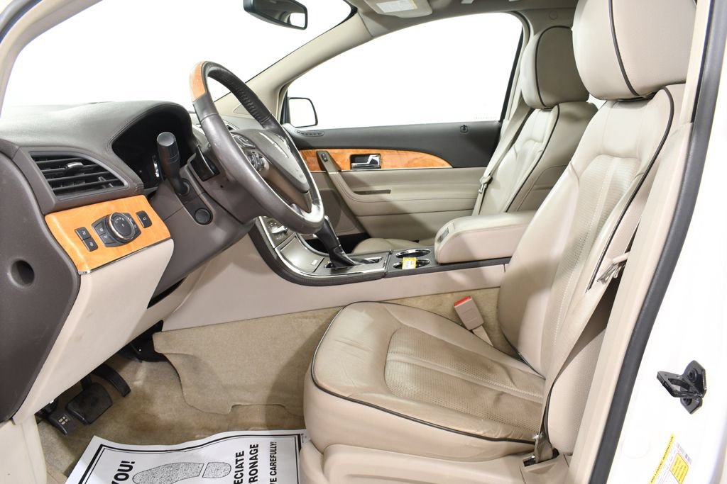 Used 2015 Lincoln MKX AWD w/ Equipment Group 102A image 6