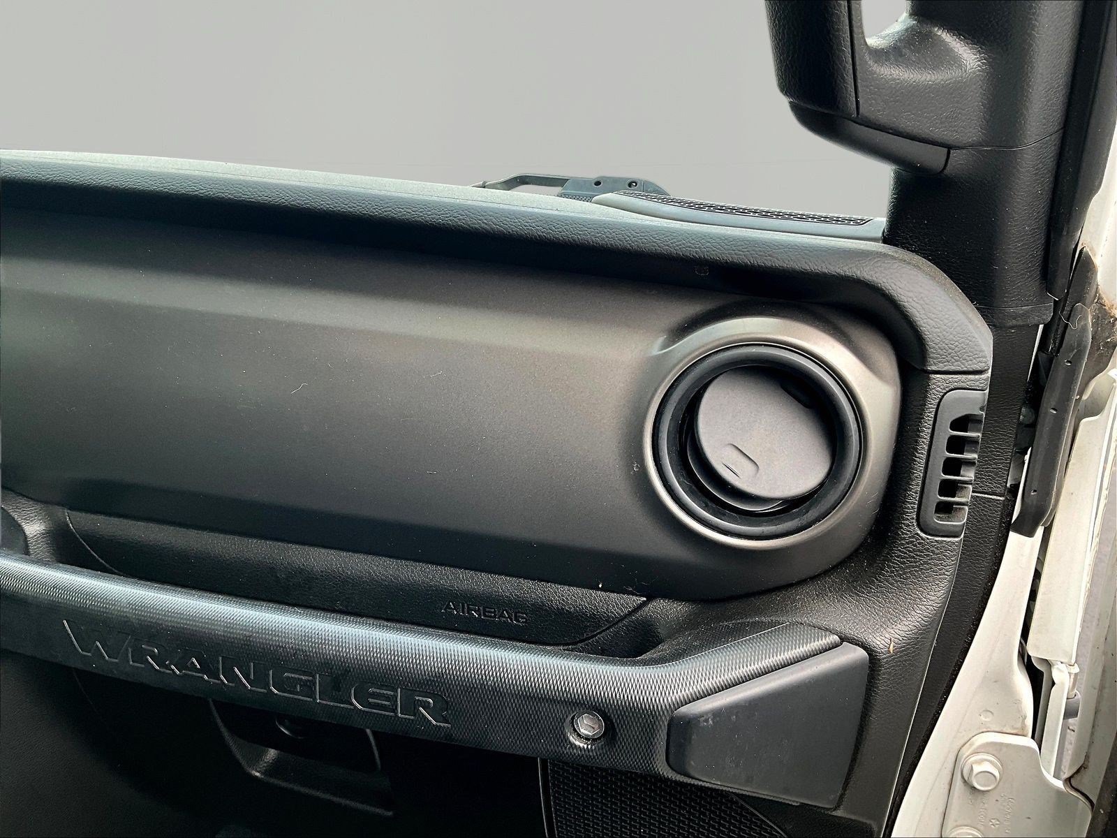 Used 2022 Jeep Wrangler Unlimited Sport AWD/4WD image 26