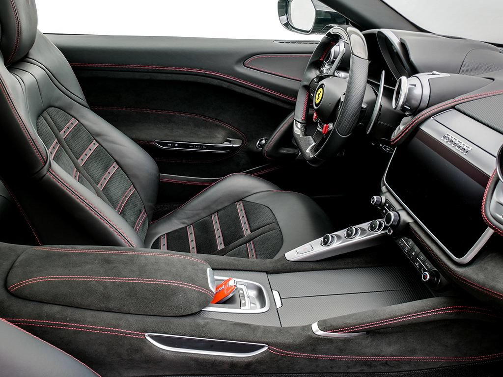 Used 2020 Ferrari GTC4Lusso T RWD image 16