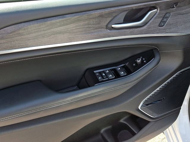 Used 2022 Jeep Grand Cherokee L Overland w/ Luxury Tech Group IV image 12