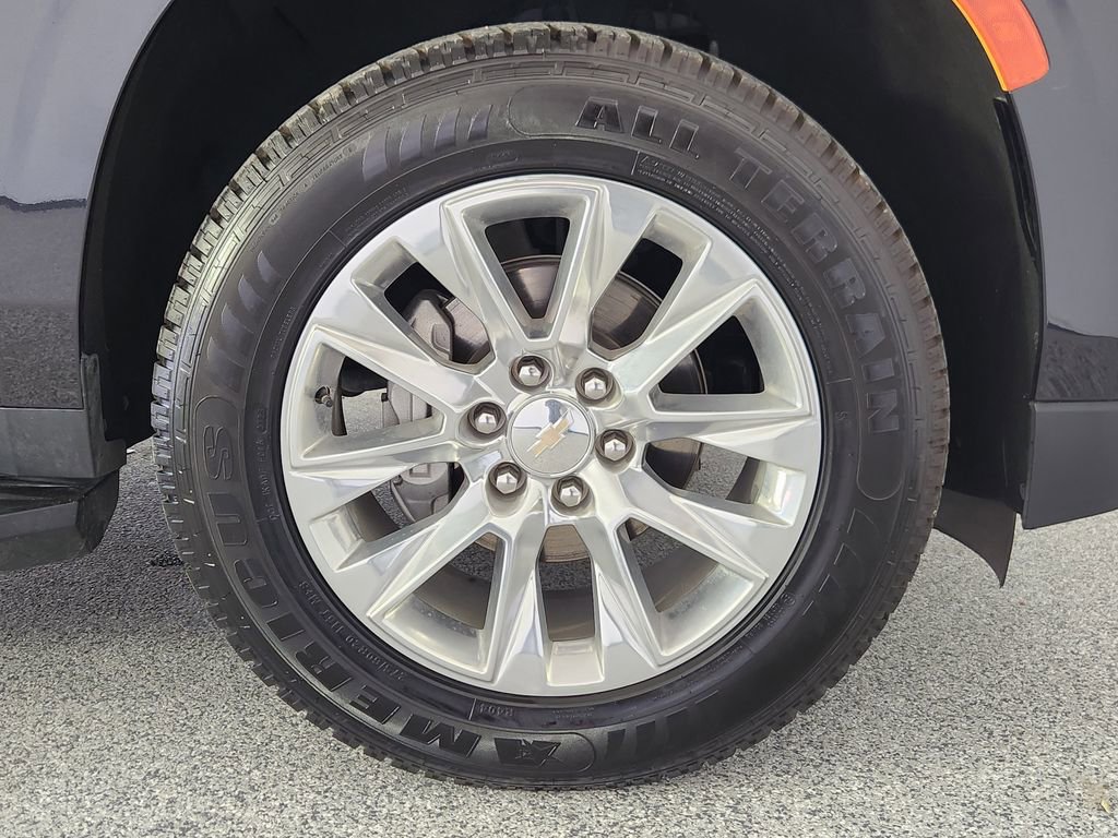 Used 2023 Chevrolet Tahoe Premier AWD/4WD image 12