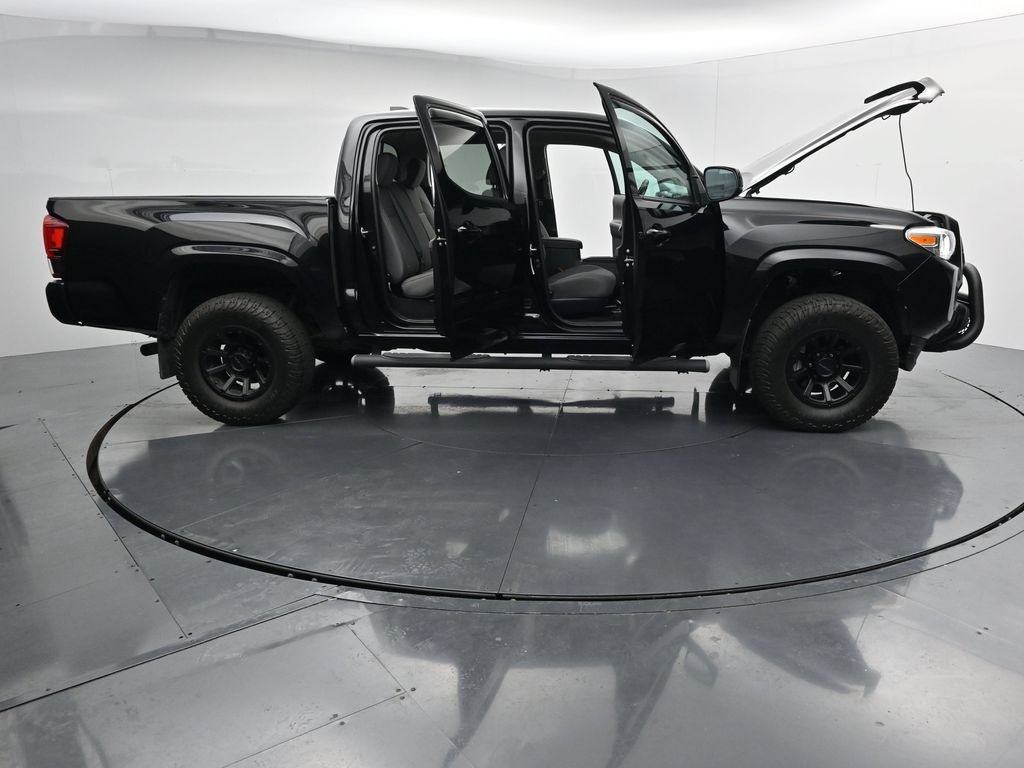 Used 2020 Toyota Tacoma SR AWD/4WD image 37