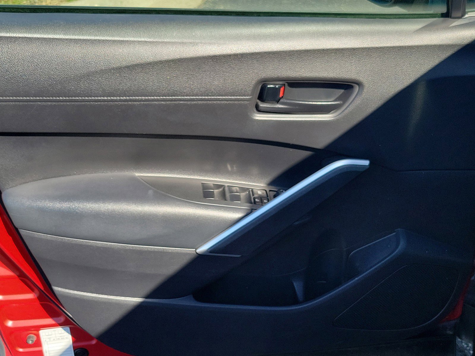 Used 2022 Toyota Corolla Cross LE FWD image 16