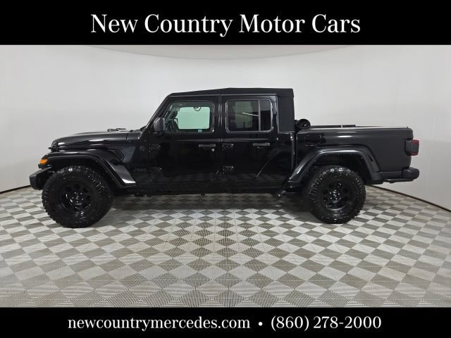 Used 2021 Jeep Gladiator Sport AWD/4WD image 4