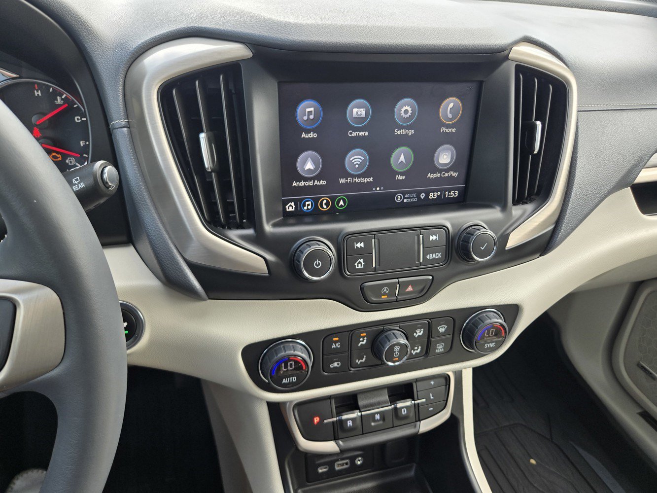 Used 2022 GMC Terrain Denali w/ Denali Premium Package AWD/4WD image 8