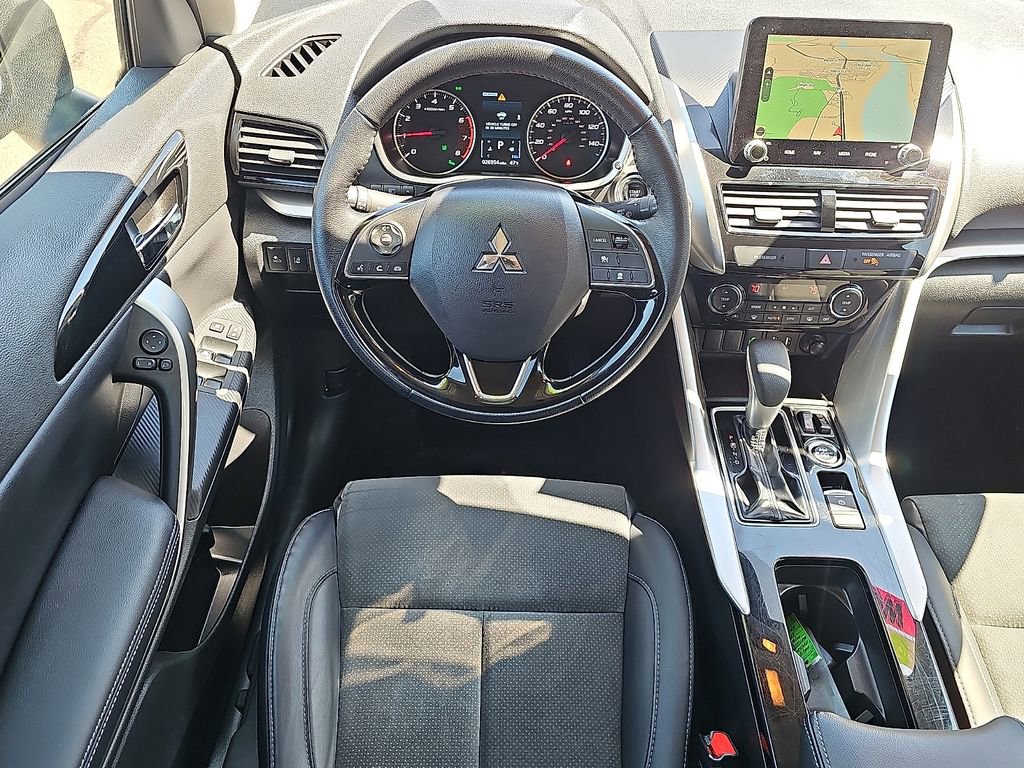 Used 2025 Mitsubishi Eclipse Cross SE image 12