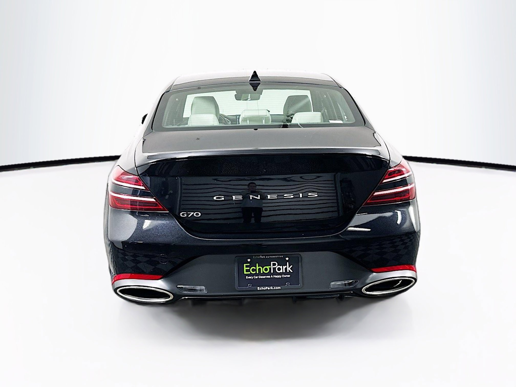 Used 2025 Genesis G70 2.5T image 7