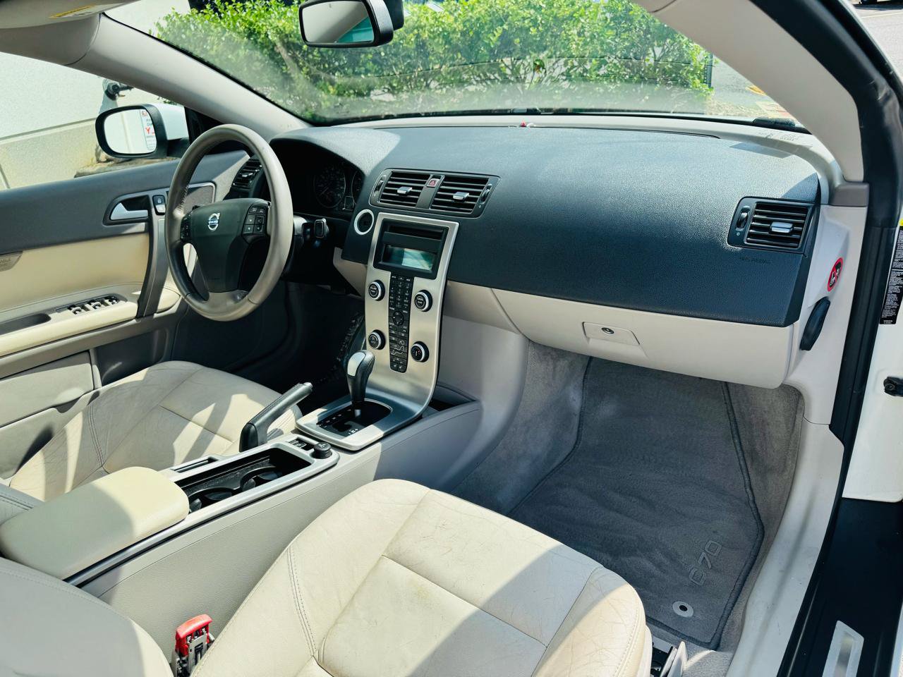 Used 2009 Volvo C70 T5 FWD image 30