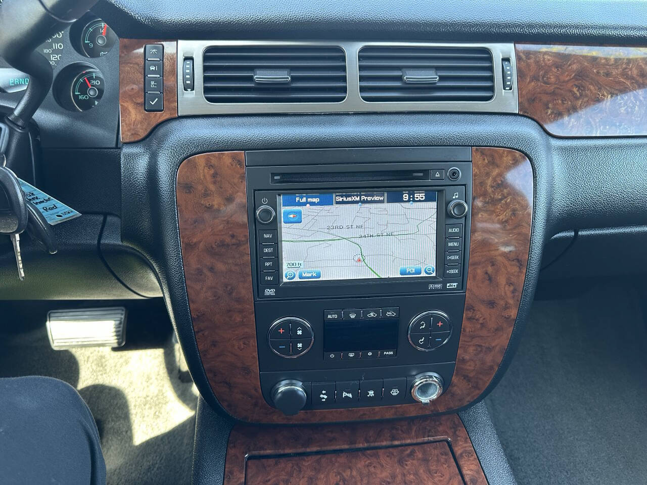 Used 2008 Chevrolet Avalanche LTZ w/ LTZ Preferred Equipment Group RWD image 15