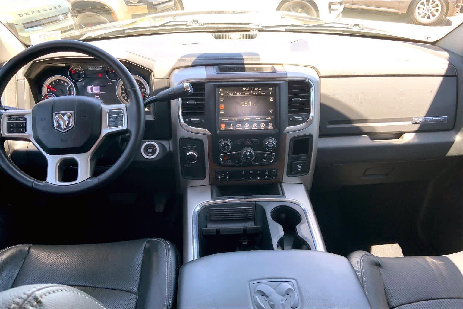 Used 2017 RAM 3500 Laramie AWD/4WD image 15