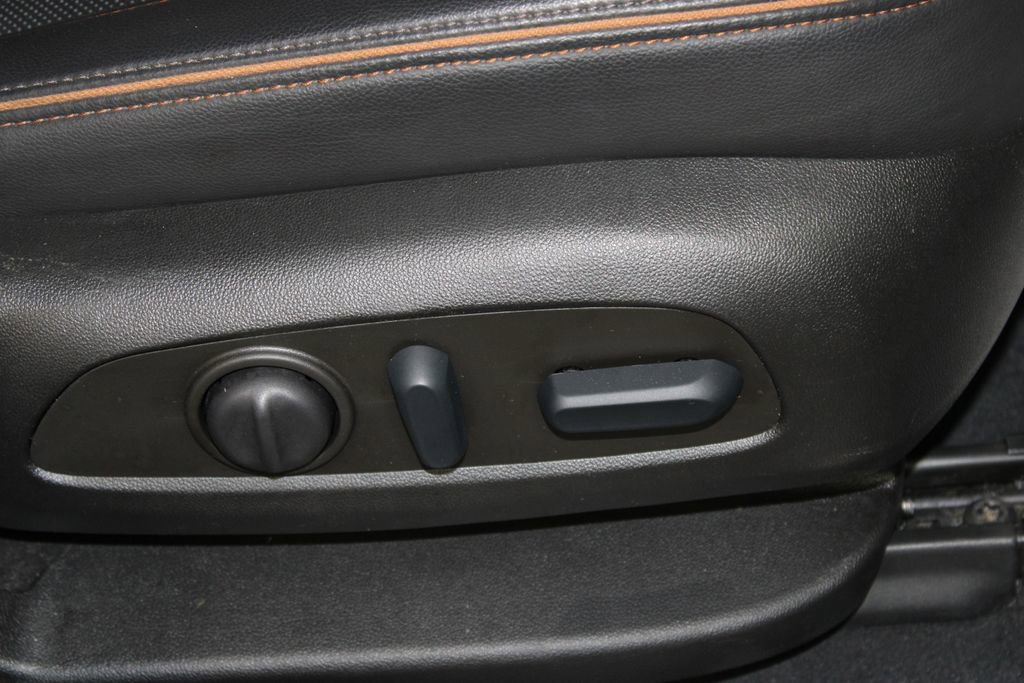 Used 2023 GMC Acadia AT4 w/ Preferred Package image 28