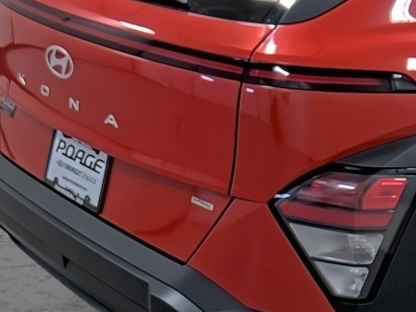 Used 2025 Hyundai Kona SEL AWD/4WD image 13