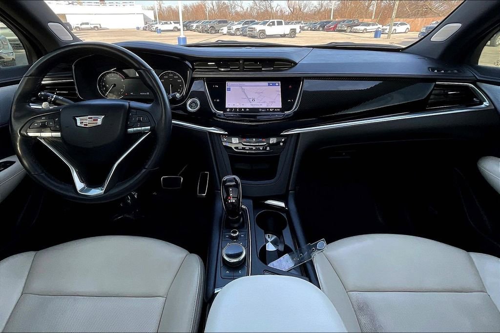 Used 2023 Cadillac XT6 Sport image 15