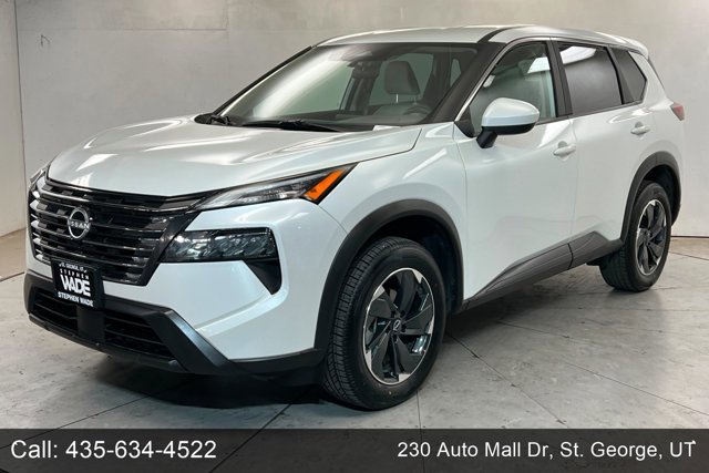 Used 2025 Nissan Rogue SV image 1