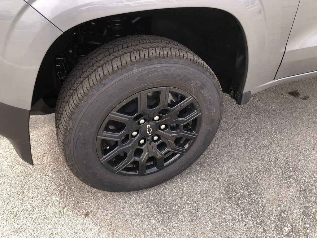 Used 2026 Chevrolet Colorado W/T w/ WT Custom Package image 10