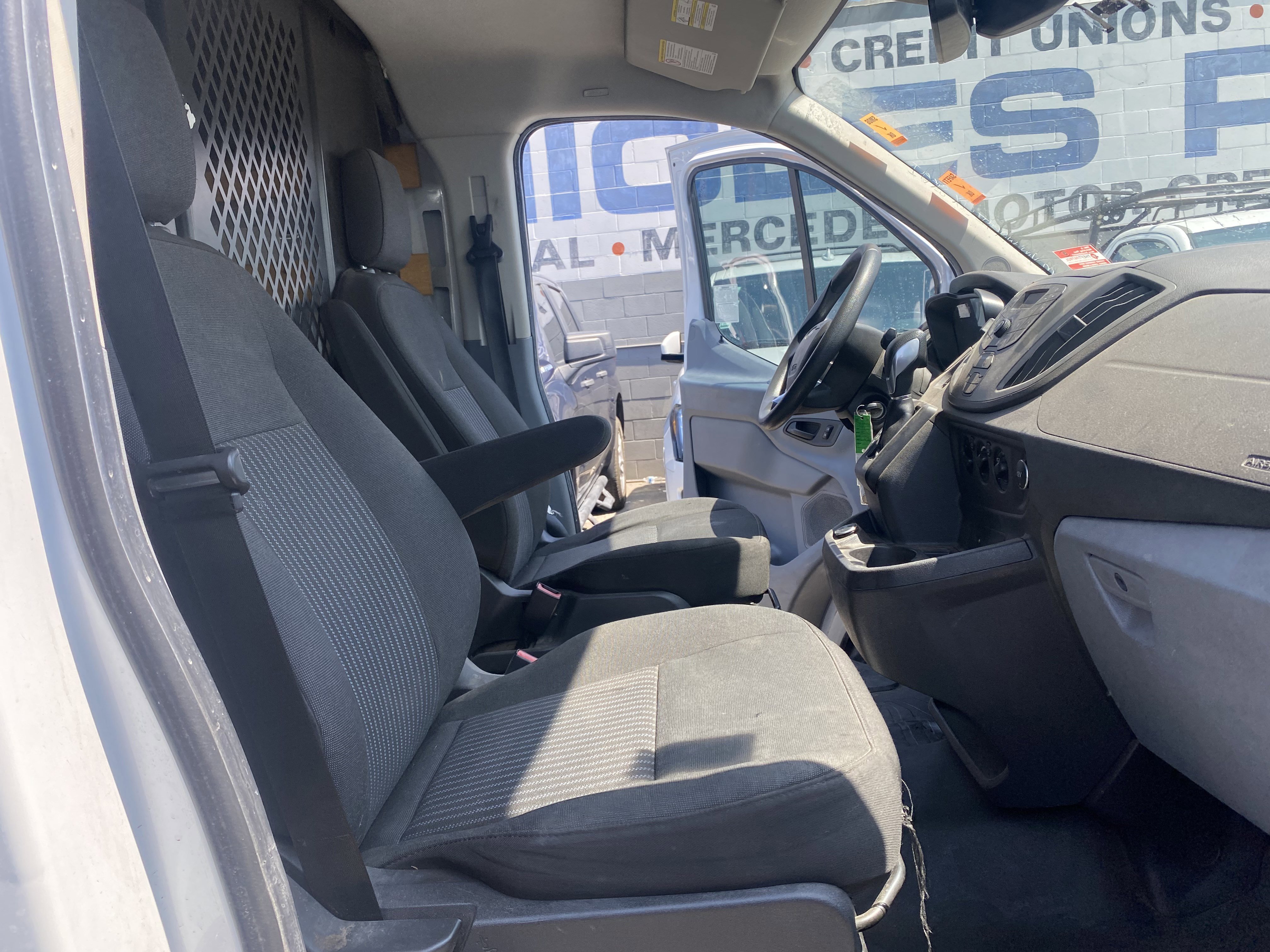 Used 2018 Ford Transit 250 130 Low Roof w/ Exterior Upgrade Package RWD image 19