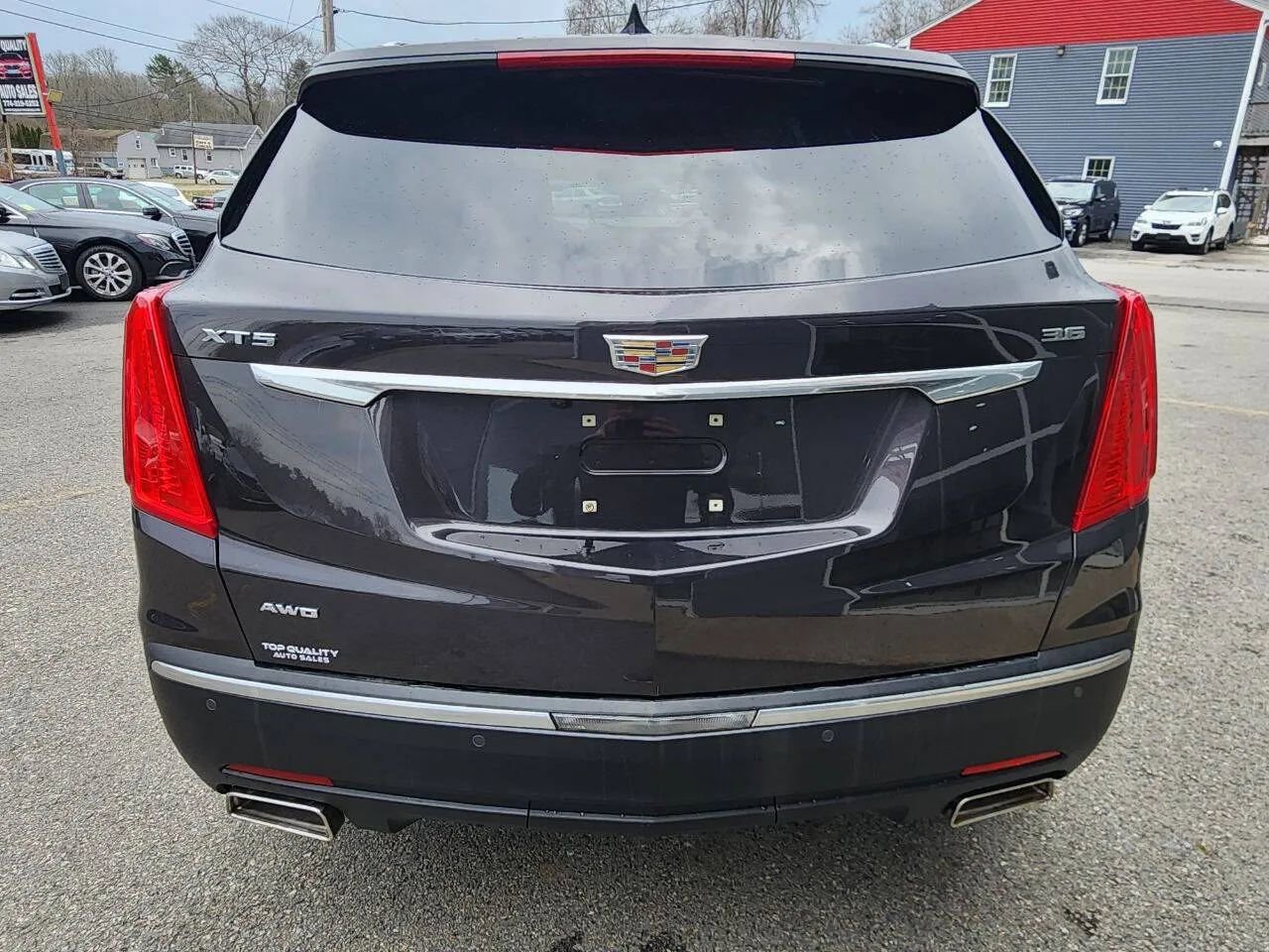 Used 2017 Cadillac XT5 Luxury w/ Driver Awareness Package image 6
