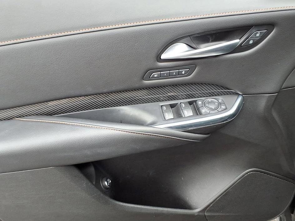 Used 2023 Cadillac XT4 Sport image 11