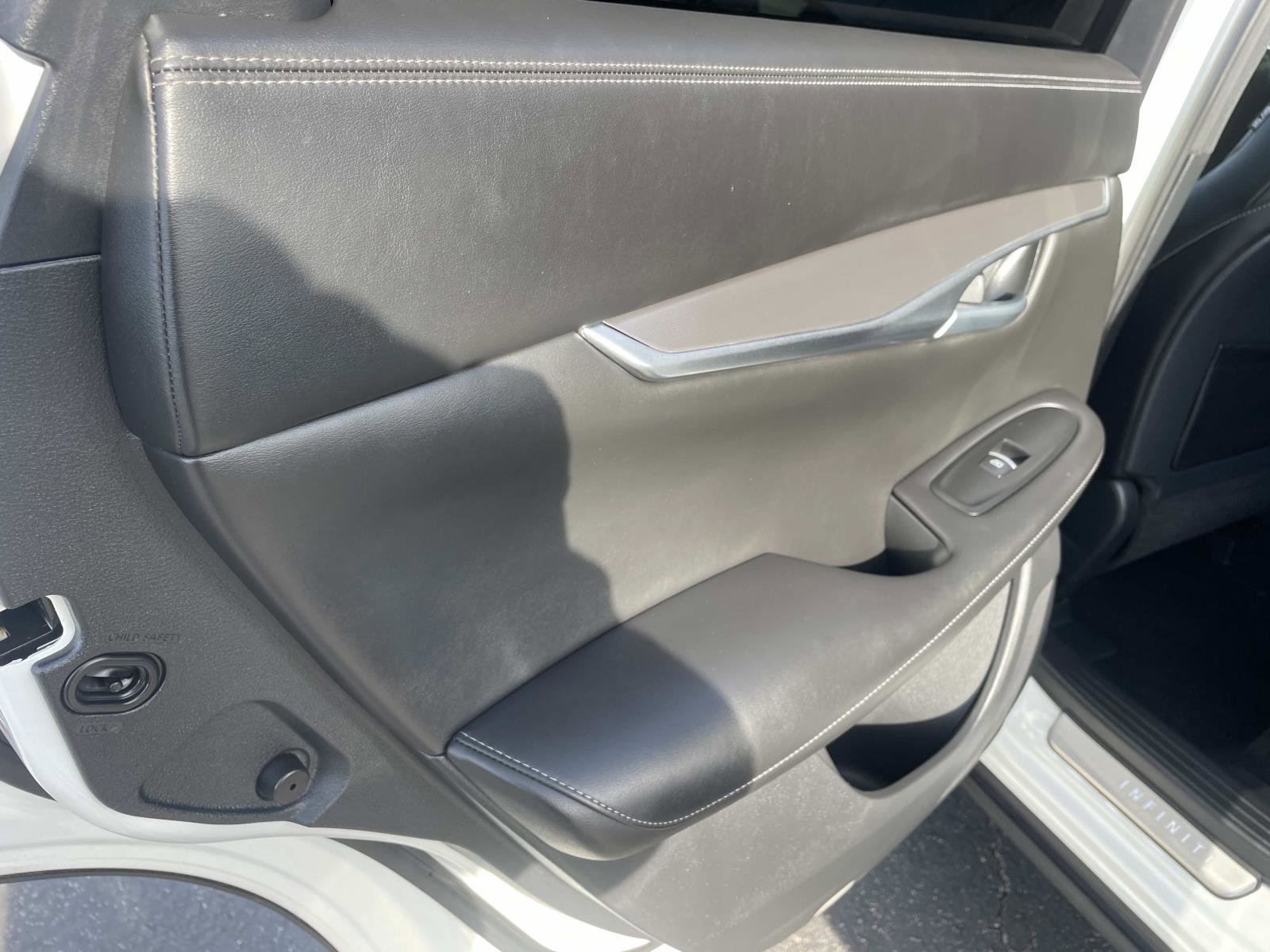 Used 2022 INFINITI QX50 Luxe w/ Appearance Package image 22