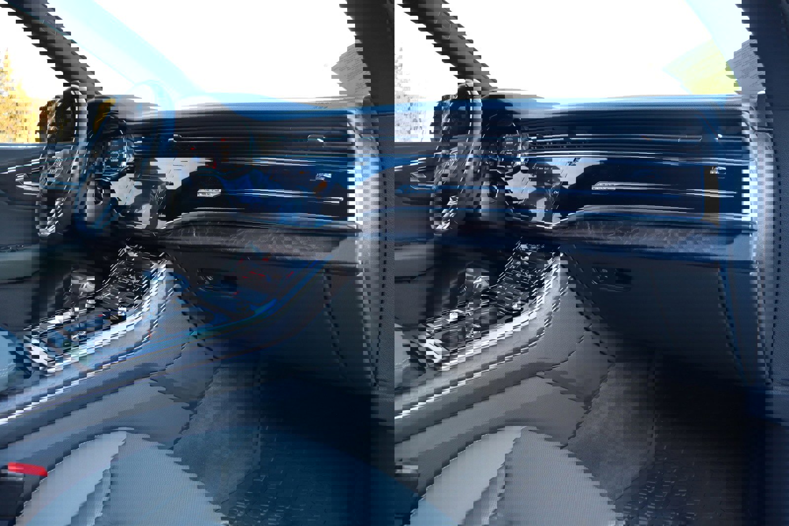 Used 2019 Audi Q8 Premium Plus w/ Premium Plus image 20