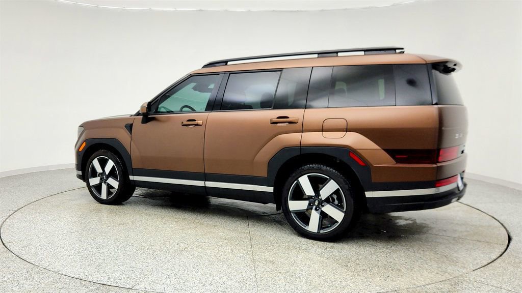 Used 2024 Hyundai Santa Fe Limited image 7