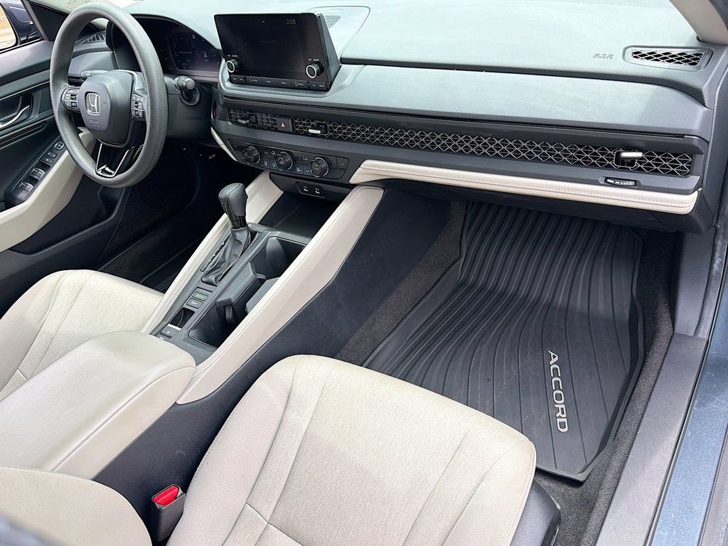 Used 2024 Honda Accord EX image 28
