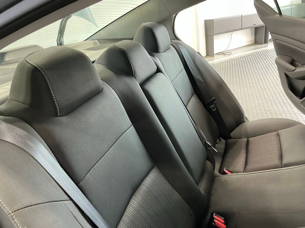 Used 2025 Nissan Altima 2.5 S FWD image 17