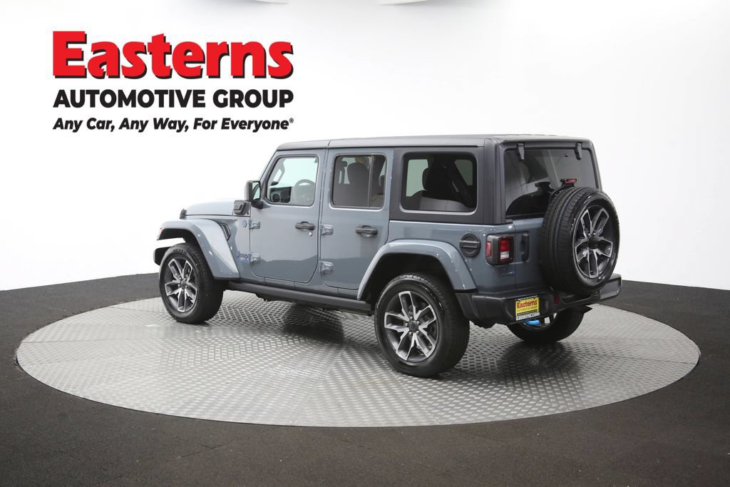 Used 2024 Jeep Wrangler Unlimited w/ Convenience Group AWD/4WD image 64
