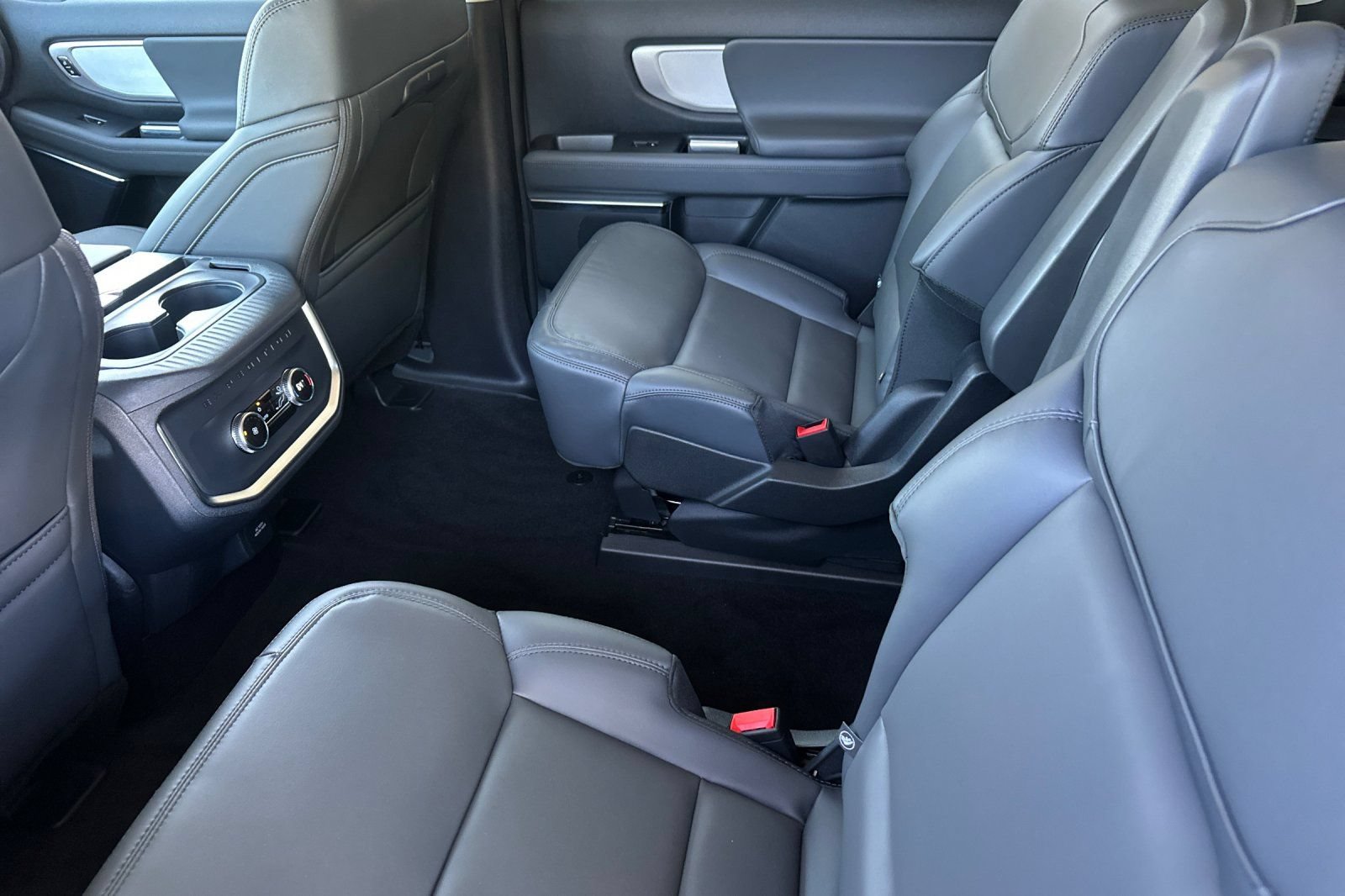 New 2027 Ford Expedition Active RWD image 12