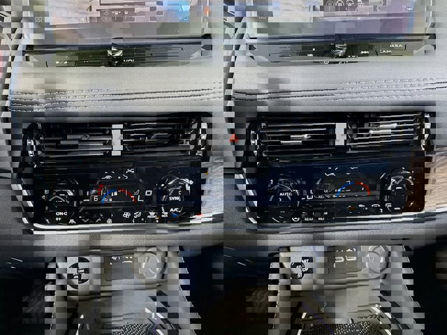 New 2026 Nissan Rogue Platinum image 17