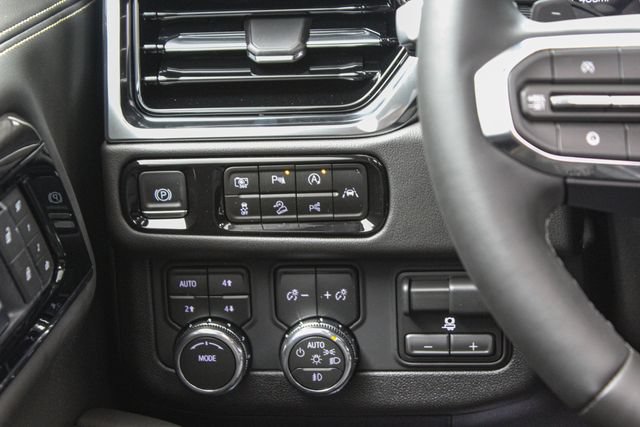 New 2026 GMC Yukon XL Elevation w/ Elevation Premium Package AWD/4WD image 16