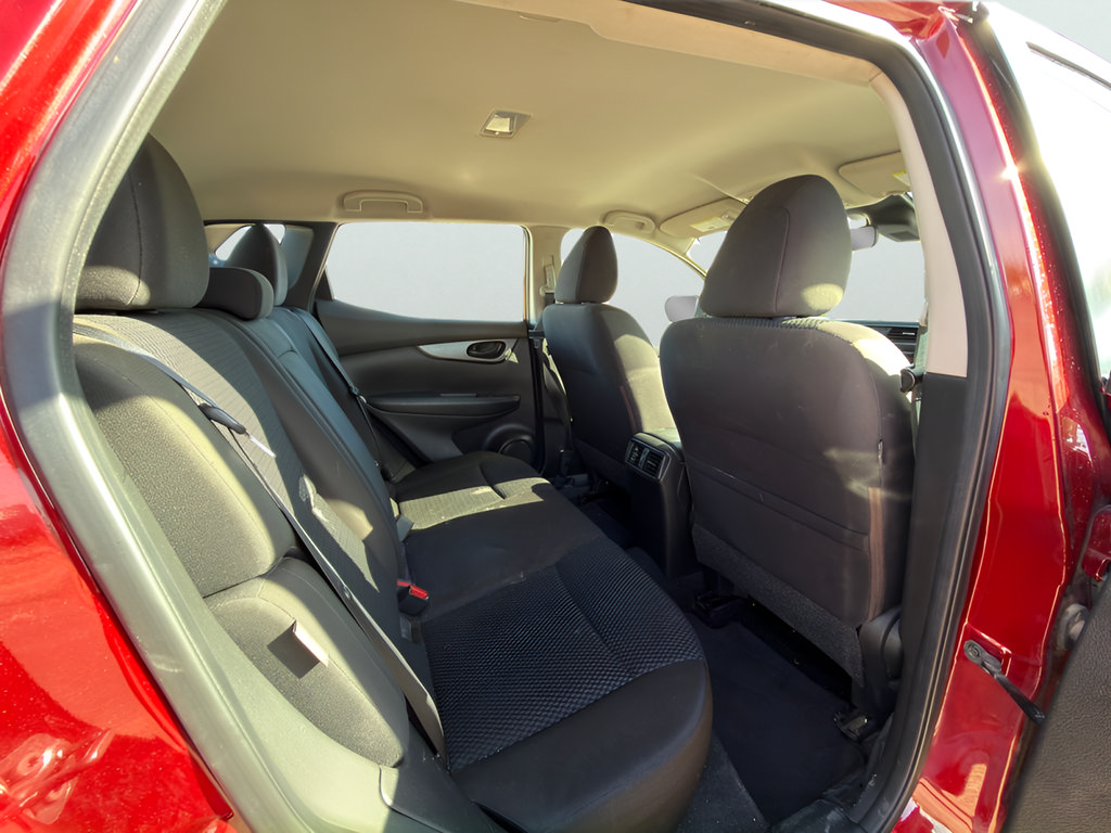 Used 2020 Nissan Rogue Sport S w/ Appearance Package FWD image 23