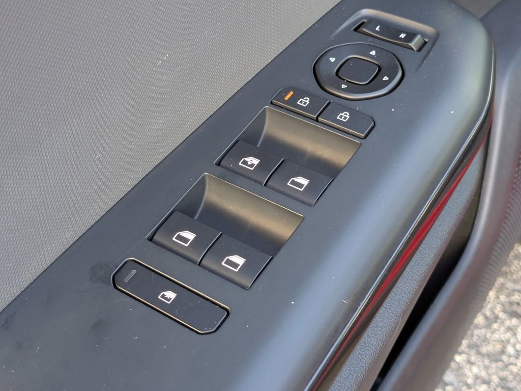 Used 2025 Kia K4 LXS image 15