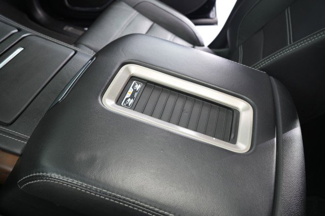 Used 2020 GMC Yukon Denali w/ Denali Premium Package image 57