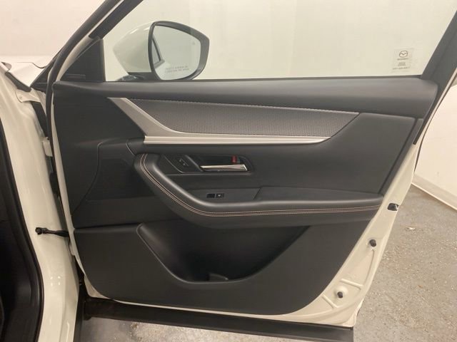 Used 2024 MAZDA CX-90 Plug-In Hybrid w/ Premium Pkg image 29