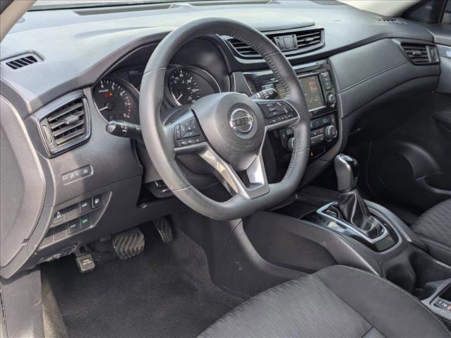 Used 2018 Nissan Rogue SV image 10
