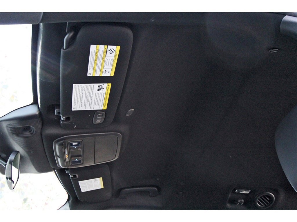 Used 2025 Ford Explorer ST-Line image 26