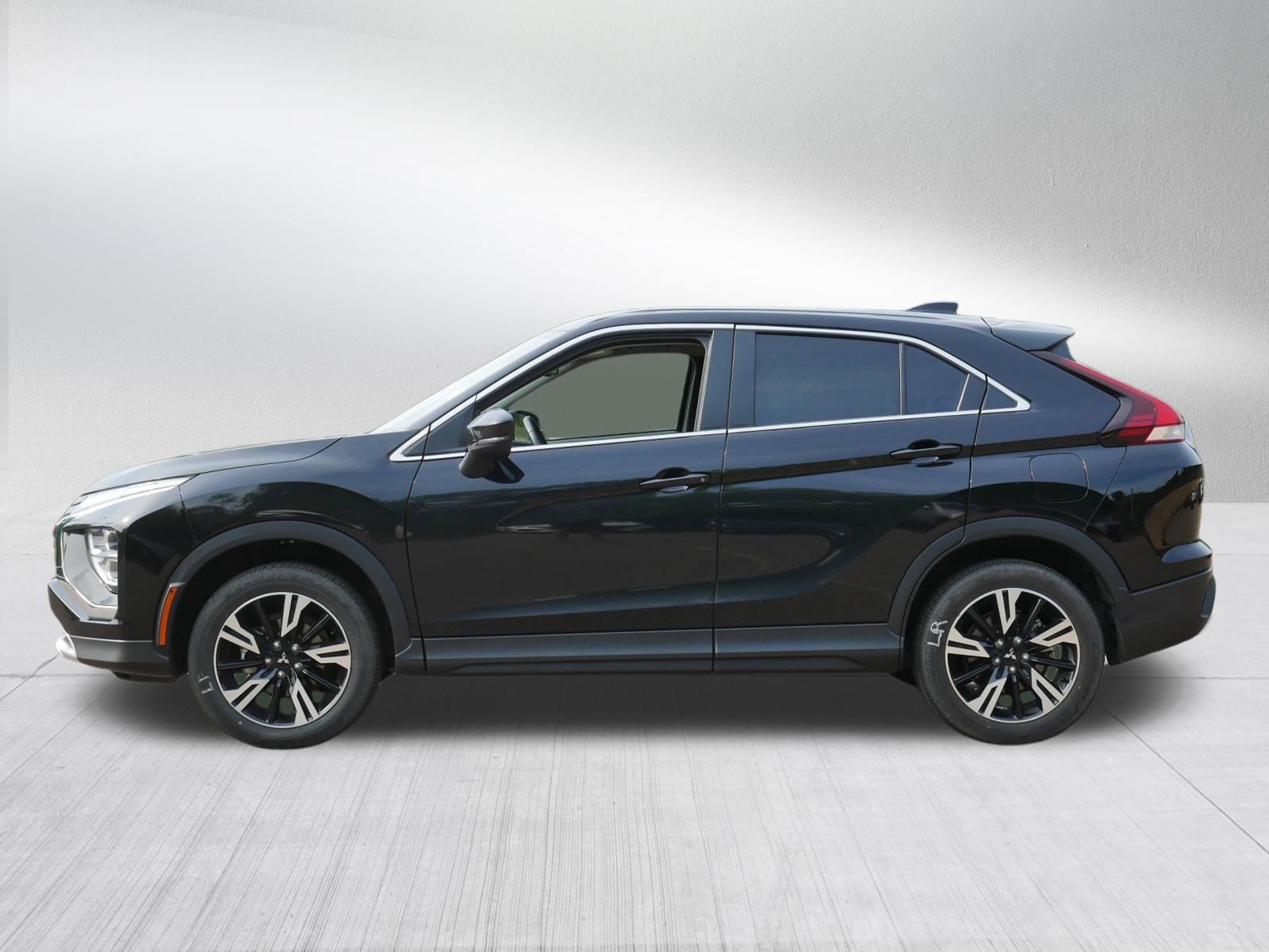 Used 2025 Mitsubishi Eclipse Cross SE AWD/4WD image 4