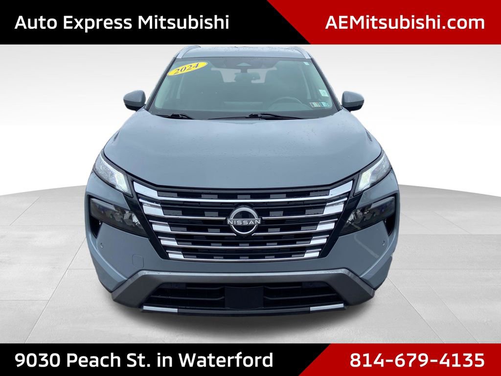 Used 2024 Nissan Rogue SL image 2