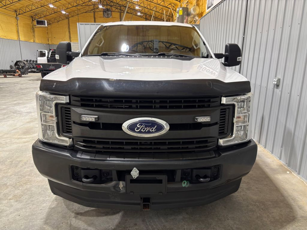 Used 2019 Ford F250 XL w/ Power Equipment Group image 7