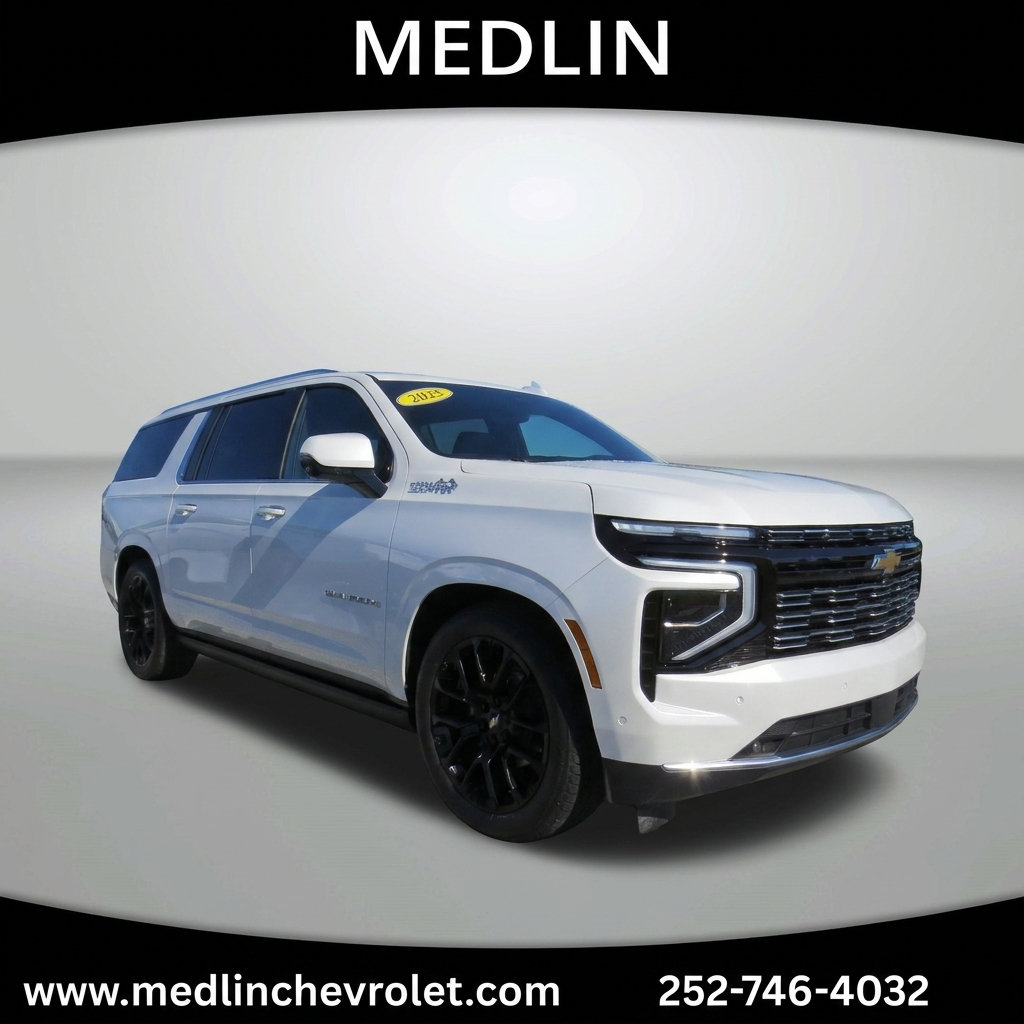 Used 2025 Chevrolet Suburban High Country AWD/4WD image 2