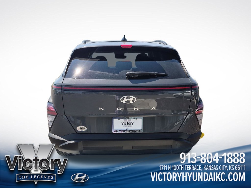 Used 2025 Hyundai Kona SEL FWD image 4