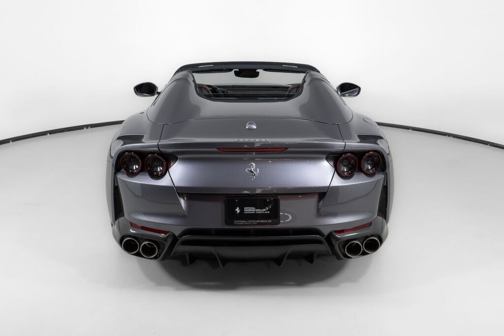 Used 2021 Ferrari 812 GTS RWD image 7