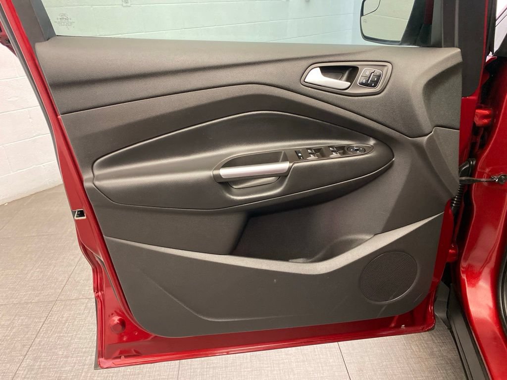 Used 2019 Ford Escape Titanium FWD image 22