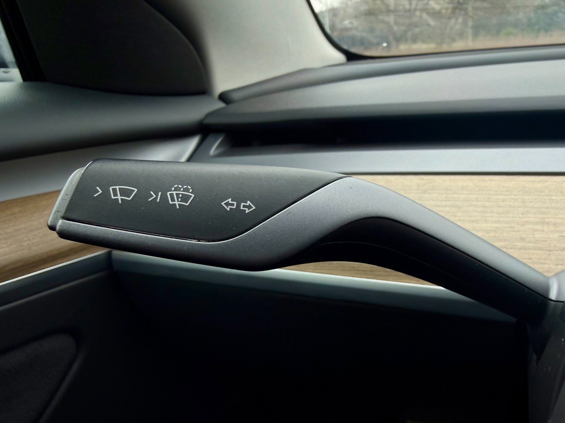 Used 2023 Tesla Model 3 Standard Range image 42