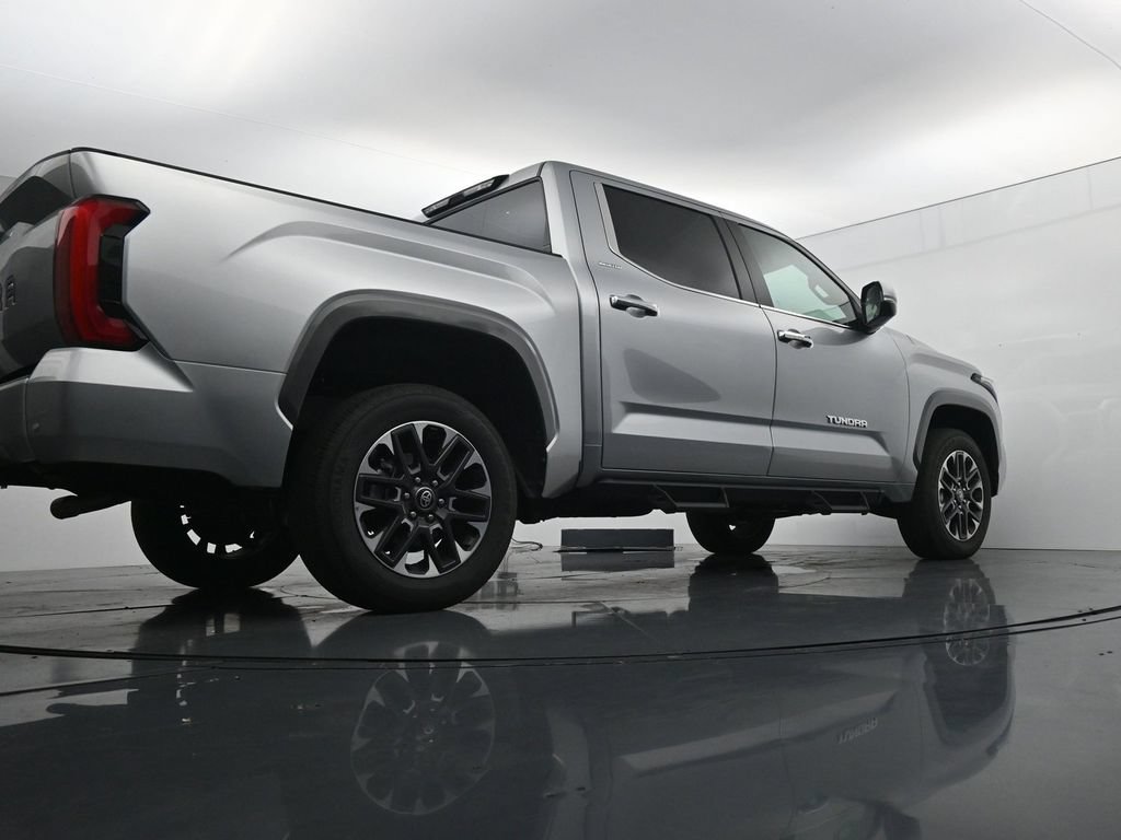 Used 2026 Toyota Tundra Limited AWD/4WD image 23